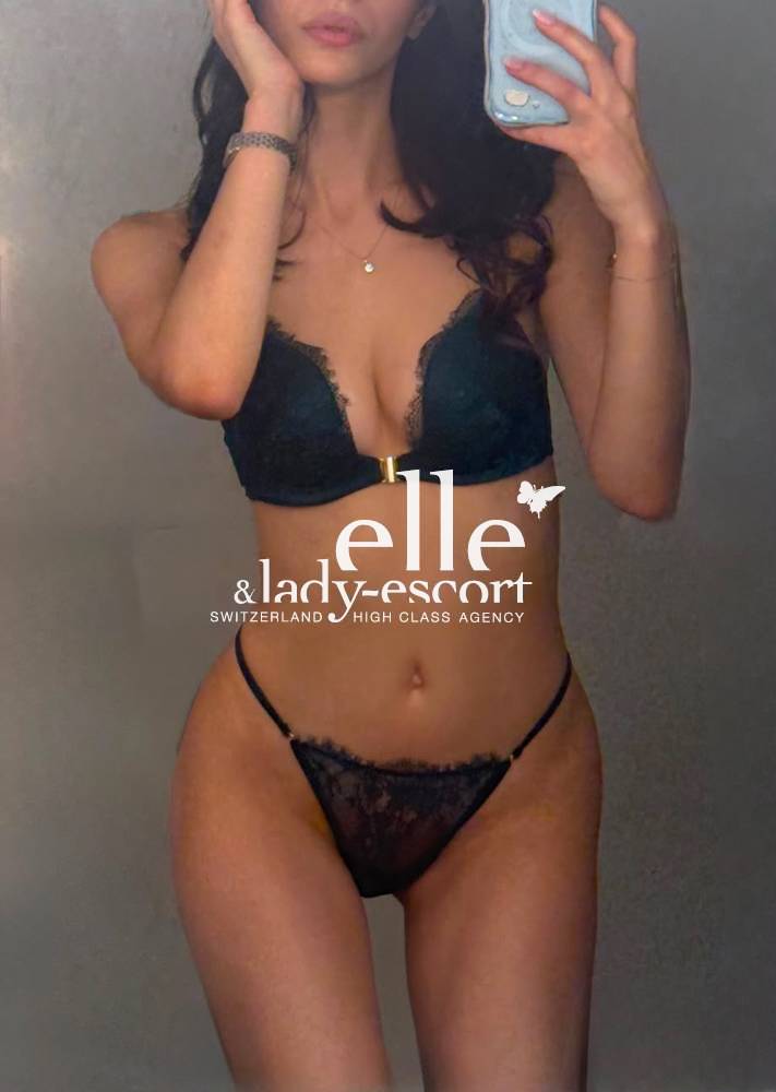 Escort Disponible dès Lundi à Genève  - Ambre  